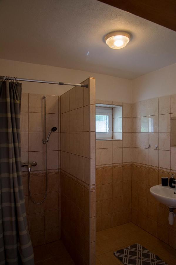 Ubytovani Domecek V Mikulove Apartment ภายนอก รูปภาพ