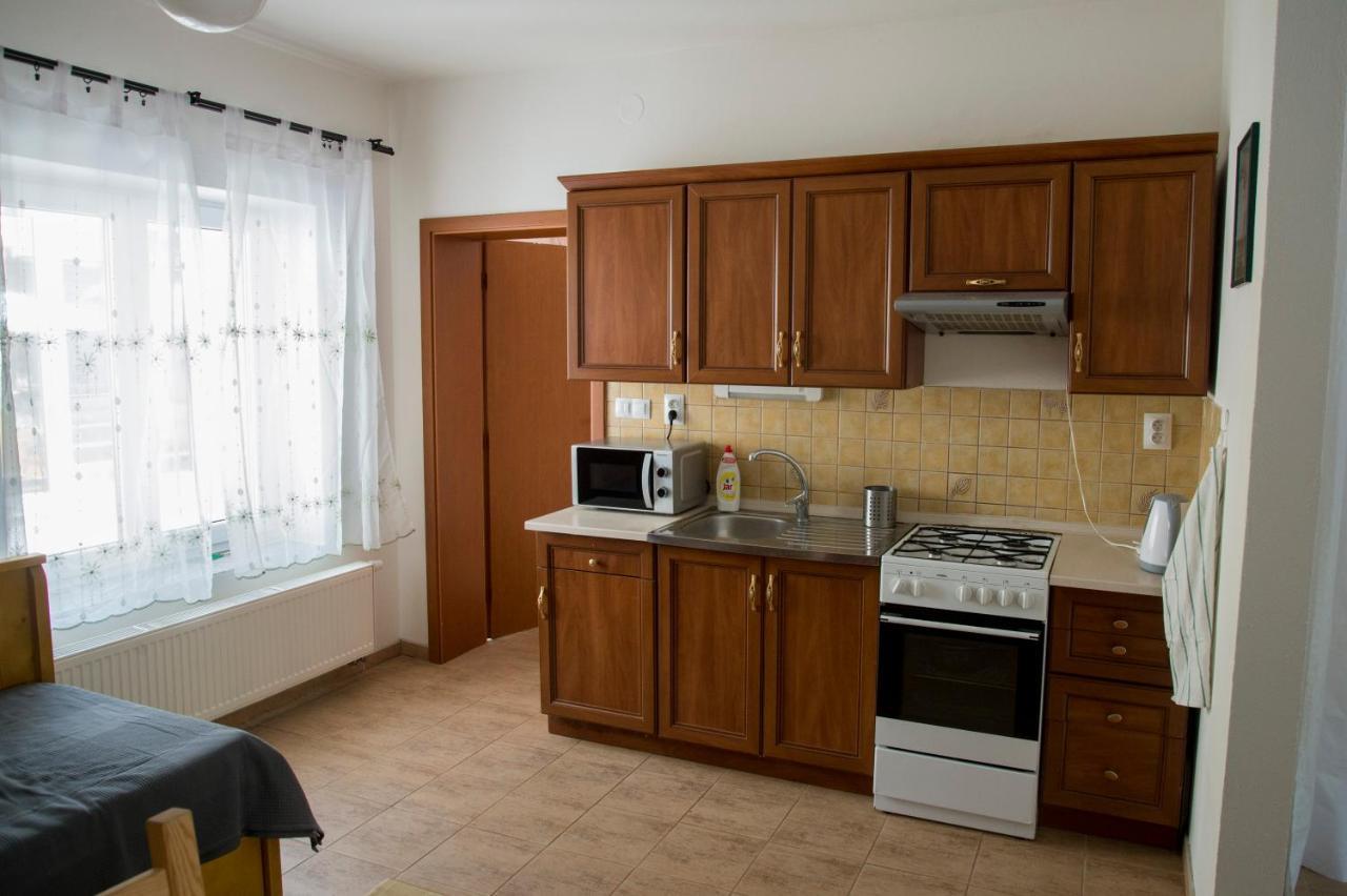 Ubytovani Domecek V Mikulove Apartment ภายนอก รูปภาพ
